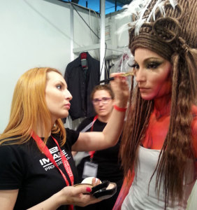 maquillaje profesional moda