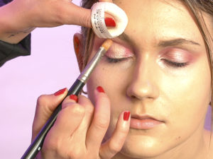 maquillaje efecto glow