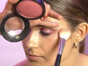 maquillaje efecto glow
